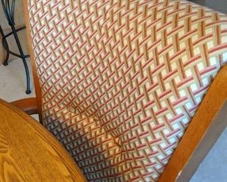Oval Dinette Table with chairs in excellent condition $375