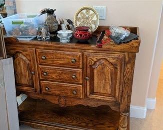 Dining Room table Chairs, Hutch, and Buffet all pieces for $400