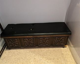 Lane Cedar Chest $40