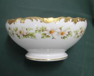  50% OFF. Now $10.                                                                        
$20. French porcelain bowl with daisies. 9.5 inches wide, 4 inches deep.
