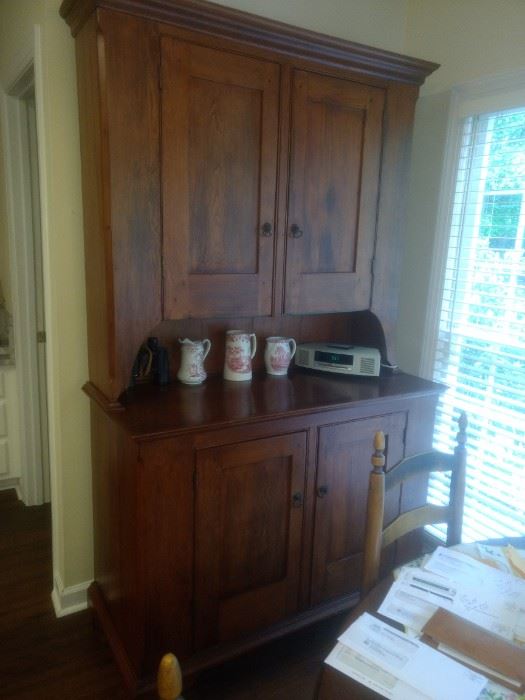 This is the most FABULOUS piece I've seen in a long time!!