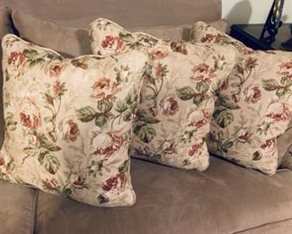 CLEARANCE !   $5.00  now, was $30.00......Set of 3 Floral Pillows