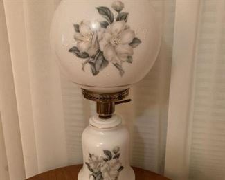 REDUCED!  $30.00 now, was $45.00.....Vintage Floral Lamp 21" tall, both top and bottom light up... pretty