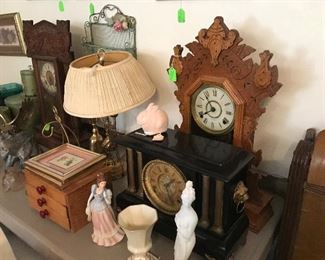 Parlor and Kitchen and Mantel Clock, Figurines decor