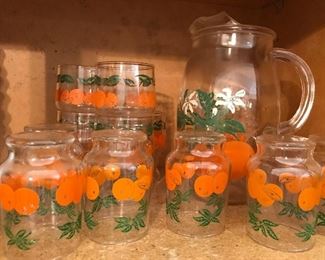 Love these orange juice pitcher and glasses