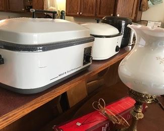 2 Roasters. Wonderful Table Lamp