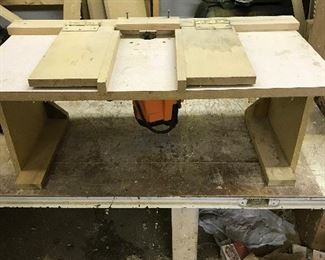 Specialty Hinge Hole Router Stand and Chicago Router