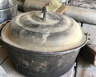 Iron Kettle with lid