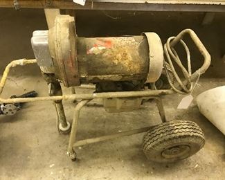 Airless paint sprayer - needs to be fixed.