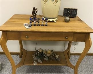 Nice Oak Entry Table with drawer
