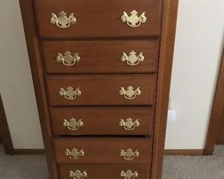 Beautiful Jewelry Box.  Lot of compartments