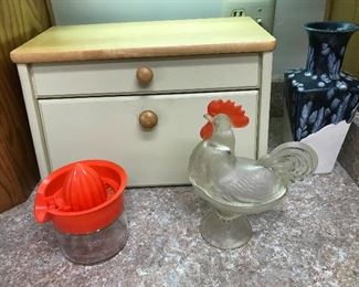 Look at the vintage glass rooster