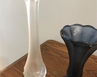 Fenton  frosted vase