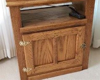 Oak reproduction ice box chest