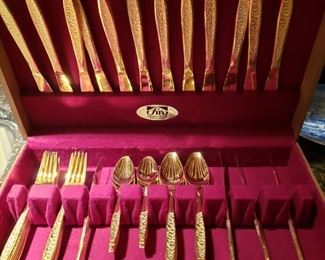 Fashion Manor flatware