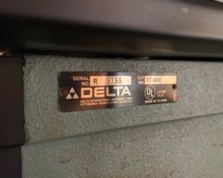 Delta 16.5 /Floor Drill Press                                                   Serial NO. R9133 – Model No. 17-900
                   With Instruction Manual
$475
