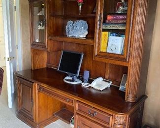 HOOKER FURNITURE LARGE WOODEN DESK / WALL UNIT WITH HUTCH
76”L x 25”D x 86”H 
$500