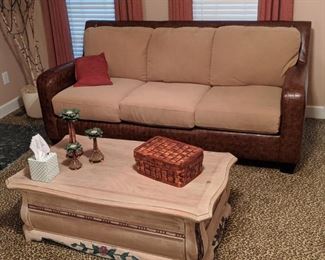 Sofa/Coffee Table