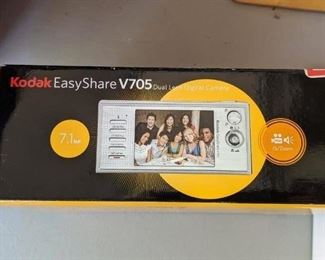 Kodak V705 Easy Share Camera