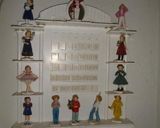 Shirley Temple Calendar 12 Month Figurines with Shelf & Tiles Danbury Mint