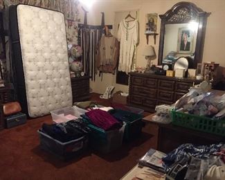 Twin mattress , box springs & frame. Like new.