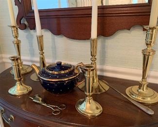 Top of Hekman table is in excellent condition