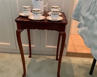 $40 - Petite tea table by the Bombay company