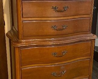Antique Chest of Drawers, Round Make Up Mirror