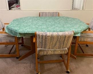 Oak Dinnette Table with Four Chairs