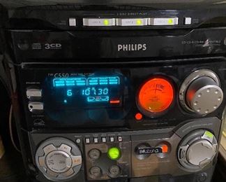 Phillips Stereo System