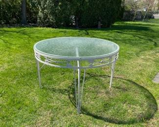 Molla center table
