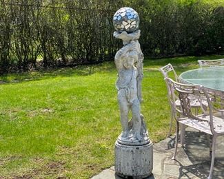 putti garden figure
