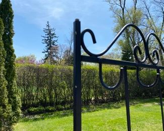 missing finial