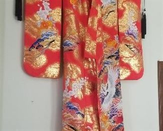 LOT S6 - $350 - TRADITIONAL JAPANESE WEDDING DRESS