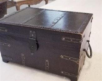 LOT S24 - $45 - METAL AND WOOD SMALL CHEST 13" X 9" X 7 1/2"