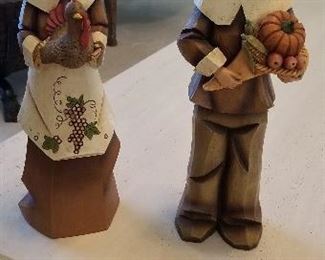 LOT S40 - $50 - THANKSGIVING PILGRIM FIGURINES 18" TALL EACH