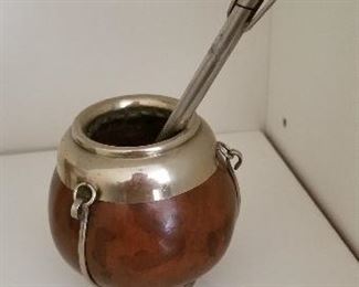 LOT S102 - $35 - ARGENTINIAN PIPE AND HOLDER 3 1/4"