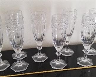LOT S166 - $35 - SET OF EIGHT CHAMPAGNE GLASSES, 7 1/4" X 2 1/4"