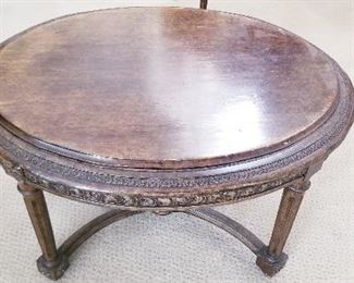 LOT F18 - $90 - VINTAGE OVAL SIDE TABLE (AS IS) 29 1/2" X 22" X 17"