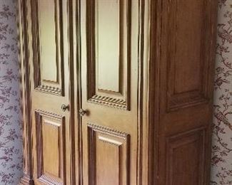 LOT F32 - $295 - LARGE ARMOIRE