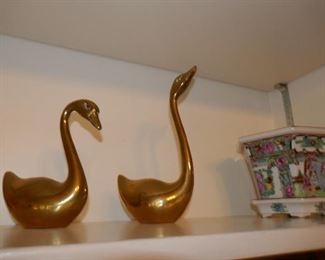 Pr. Brass Swans