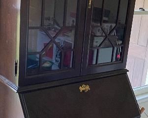 Vasper Reproduction of an Antique Mahogany Secretary Desk/Hutch