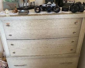 148. Mid Century Starlite Silver Mist High Boy 36x43 $40