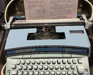 215. Vintage Smith Corona, Cornmatic  Electric Typewriter/Case $39