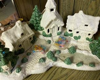 266. Vintage Ceramic  Snow Village, Has Bulbs That Come with Set. Will Light Up. $15