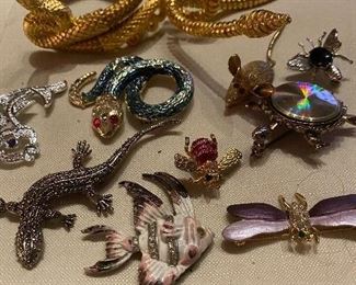 186. Vintage Snake Necklace/ Bracelet $ 39    Fish, Lizards, Mouse, Bugs, Turtle ,Snake (8 pins Total) $25