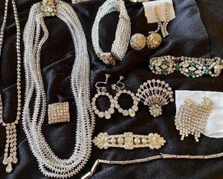 171. Vintage Crystal, Rhinestones, 18 Pieces. $35