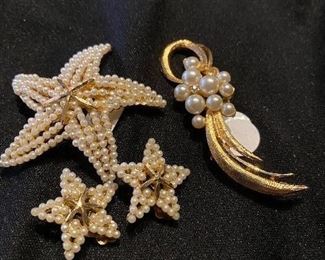 190. BSK Pin Earrings. Pin Earrings $8