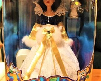 Mattel Snow White Holiday Princess