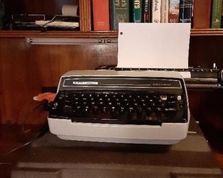 $25 Smith Corona Typewriter & Case Works but needs ribbon.